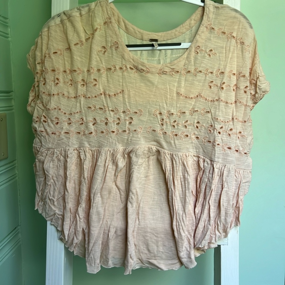 Free People flowy peach tee shirt